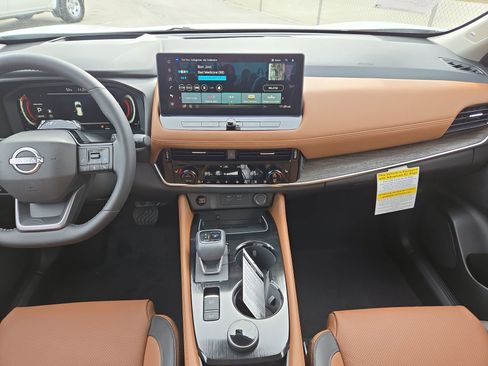 New 2026 Nissan Rogue Platinum w/ Tech Package image 24