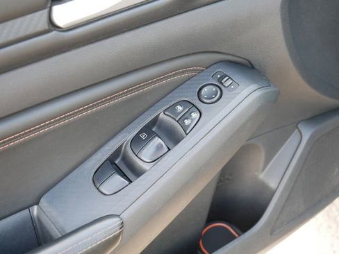 Used 2019 Nissan Altima 2.5 SR FWD image 15