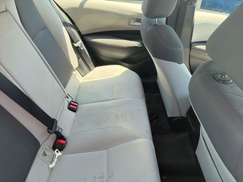 Used 2021 Toyota Corolla LE FWD image 8