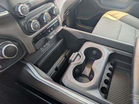 Used 2021 RAM 1500 Big Horn AWD/4WD image 25