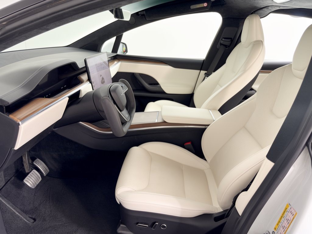 Used 2023 Tesla Model X AWD/4WD image 5