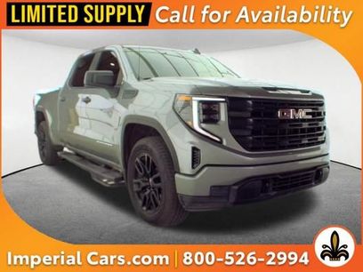 Used 2024 GMC Sierra 1500 Pro w/ Graphite Edition