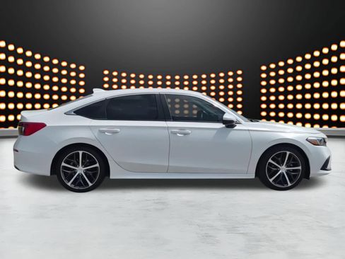 Used 2024 Honda Civic Touring image 9