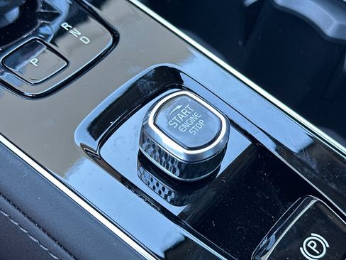 New 2026 Volvo XC90 B6 Ultra w/ Lounge Package image 21