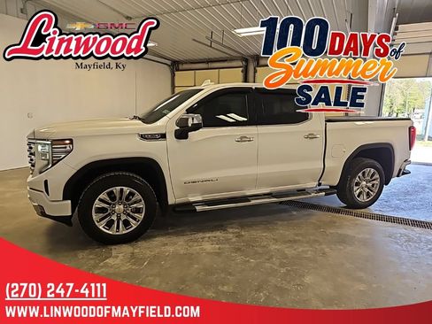 Used 2023 GMC Sierra 1500 Denali w/ Technology Package AWD/4WD image 5