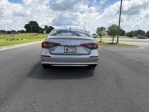 Used 2022 Honda Civic Sport image 4