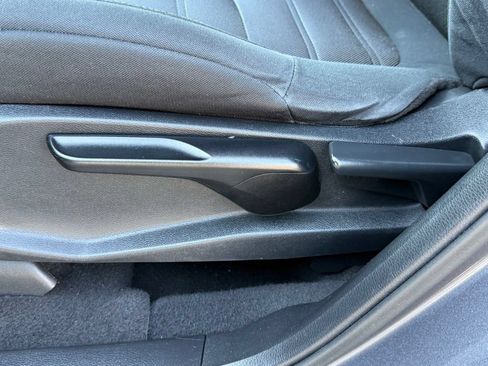Used 2019 Honda CR-V LX image 27