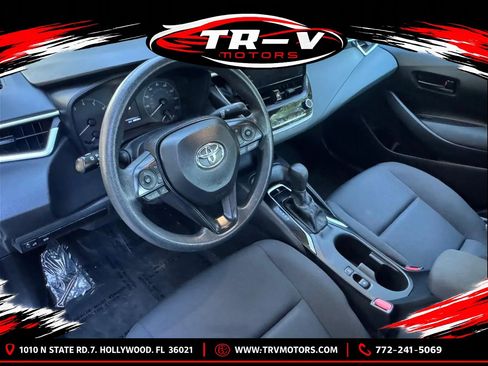 Used 2024 Toyota Corolla LE FWD image 11