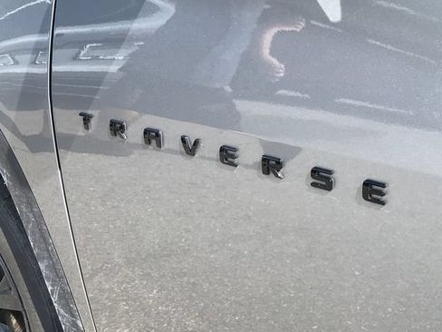 Used 2023 Chevrolet Traverse RS w/ LPO, Floor Liner Package AWD/4WD image 4