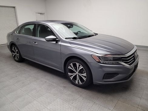 Used 2021 Volkswagen Passat 2.0T SE FWD image 11