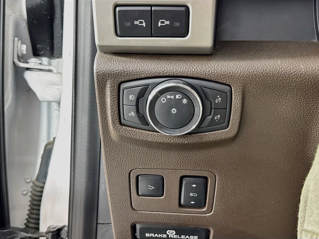 Used 2019 Ford F250 King Ranch w/ King Ranch Ultimate Package AWD/4WD image 19