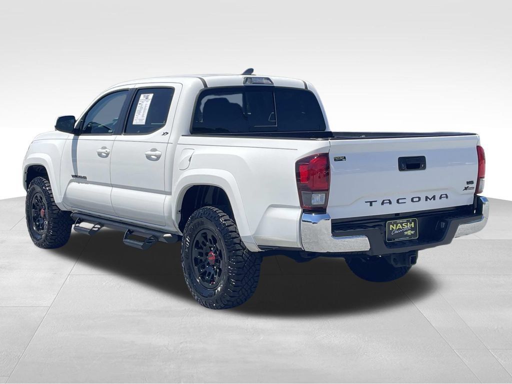 Used 2021 Toyota Tacoma SR5 RWD image 5