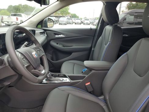 New 2026 Buick Encore GX Sport Touring FWD image 18