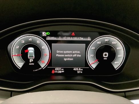 Certified 2025 Audi Q5 2.0T Premium w/ Convenience Plus Package image 16