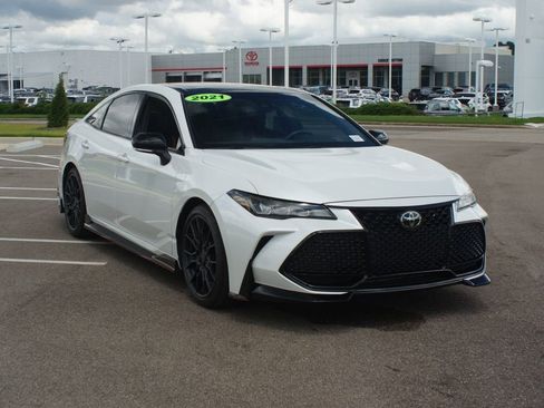 Used 2021 Toyota Avalon TRD FWD image 2