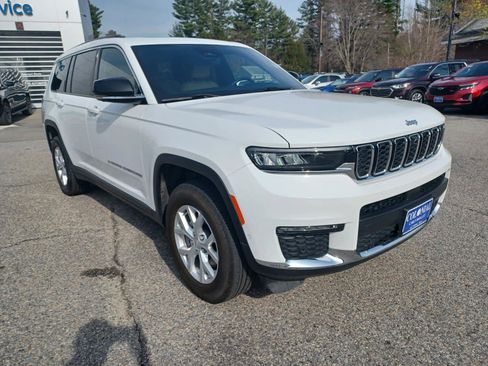 Used 2023 Jeep Grand Cherokee L Limited w/ Luxury Tech Group II image 2