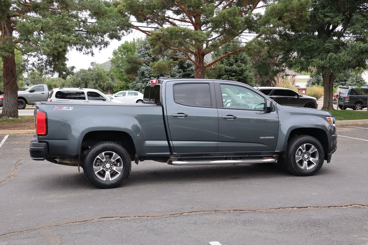 Used 2017 Chevrolet Colorado Z71 AWD/4WD image 4