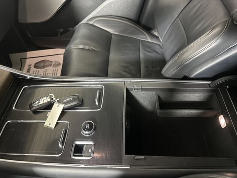 Used 2025 Lincoln Aviator Reserve w/ Equipment Group 201A image 20