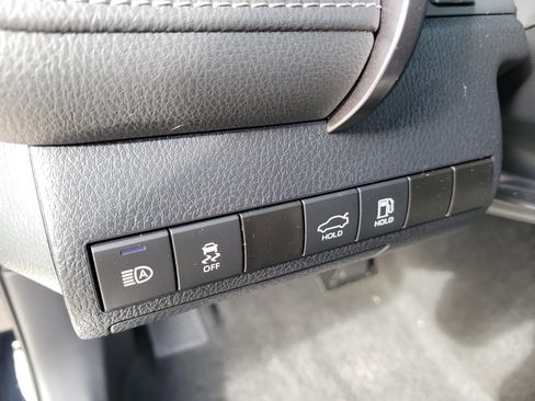 Used 2024 Toyota Camry SE w/ Convenience Package FWD image 24