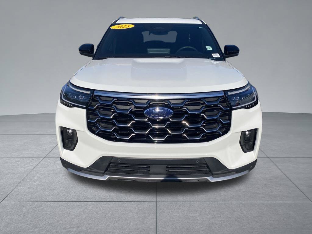 Used 2025 Ford Explorer Platinum w/ Ultimate Package RWD image 17