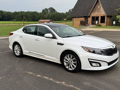 Used 2015 Kia Optima EX w/ EX Premium Package FWD image 2