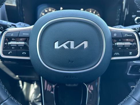 Used 2023 Kia Sorento SX Prestige AWD/4WD image 11