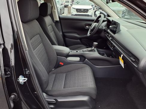 New 2026 Honda HR-V LX image 14