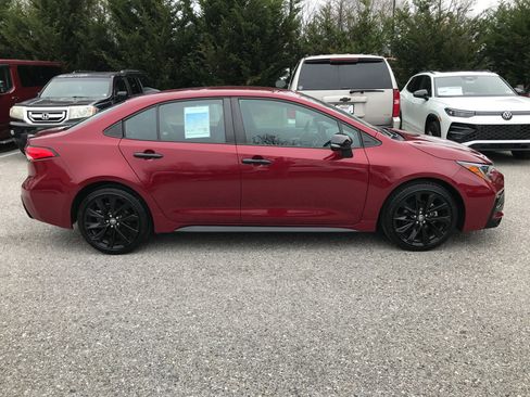 Used 2022 Toyota Corolla SE w/ Carpet Mat Package (TMS) image 8
