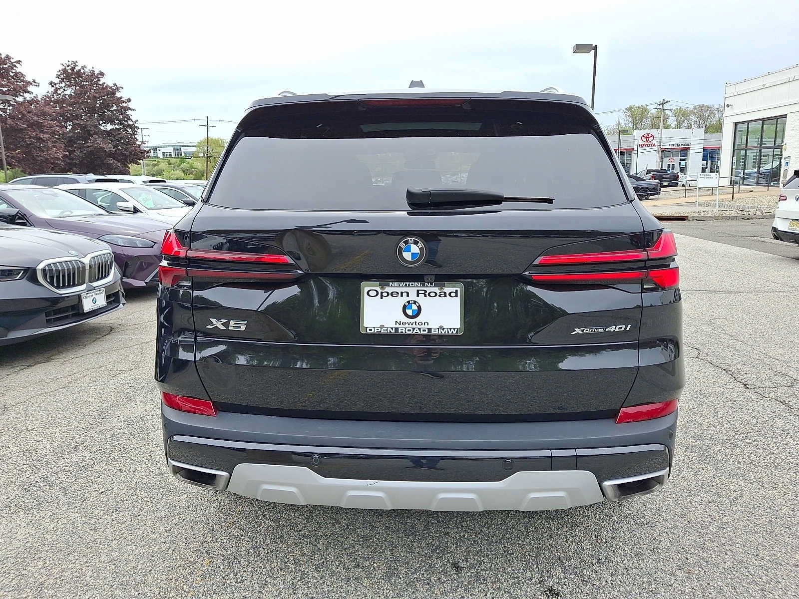 Used 2024 BMW X5 xDrive40i w/ Premium Package AWD/4WD image 5
