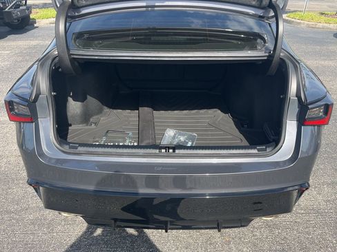 Used 2022 Lexus IS 350 F Sport w/ Dynamic Handling Package image 5