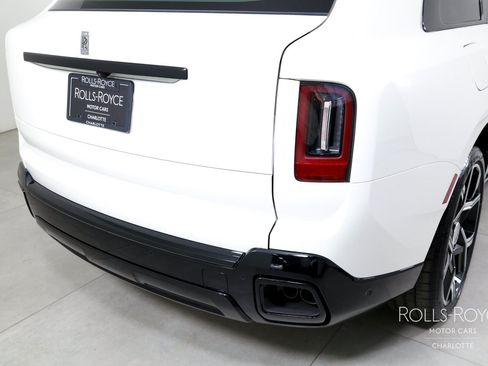 Used 2026 Rolls-Royce Cullinan AWD/4WD image 48