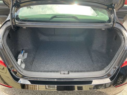 Used 2021 Honda Accord EX-L image 12