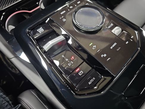 New 2026 BMW 530i w/ Premium Package image 25