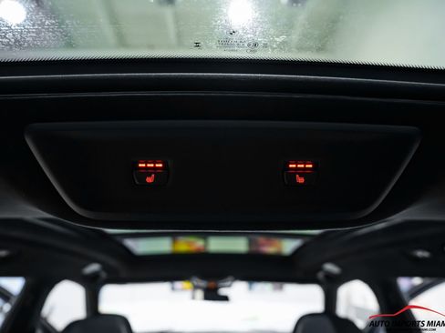 Used 2024 BMW ALPINA XB7 AWD/4WD image 75