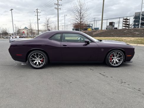 Used 2022 Dodge Challenger SRT Hellcat Redeye image 10