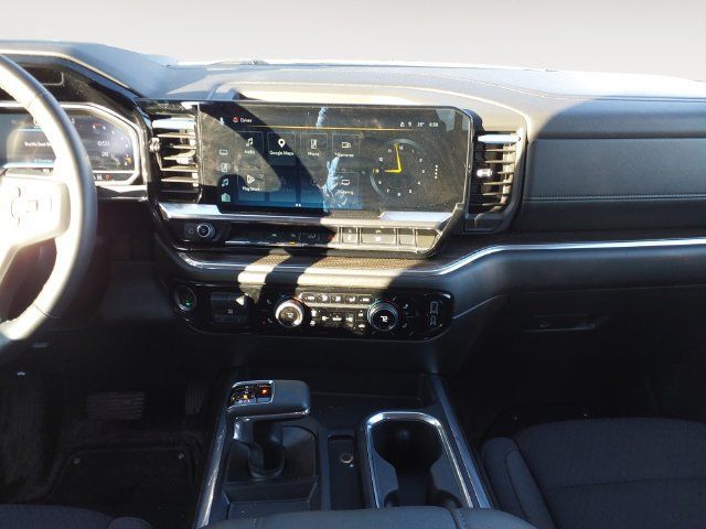 Used 2025 Chevrolet Silverado 1500 RST w/ Rally Edition AWD/4WD image 11