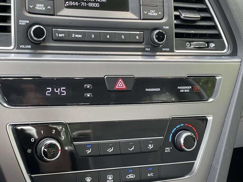 Used 2017 Hyundai Sonata SE FWD image 24