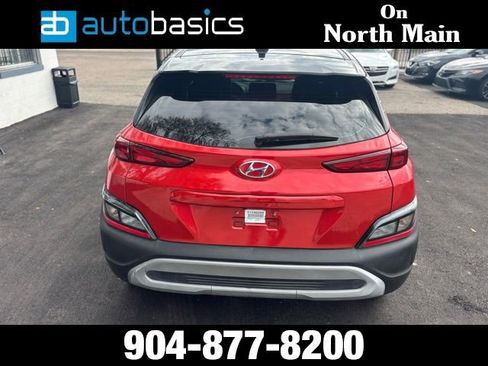 Used 2023 Hyundai Kona SE AWD/4WD image 9