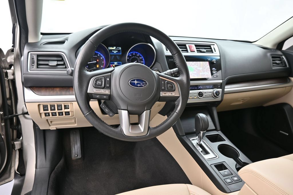 Used 2017 Subaru Outback 3.6R Limited AWD/4WD image 19