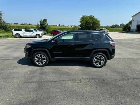 Used 2021 Jeep Compass Limited AWD/4WD image 2
