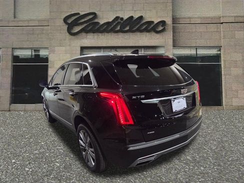Certified 2023 Cadillac XT5 Premium Luxury image 3