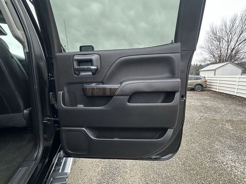 Used 2016 GMC Sierra 3500 Denali w/ Duramax Plus Package image 16