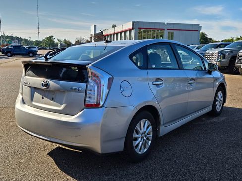 Used 2013 Toyota Prius Prime Plug-In Hybrid FWD image 6