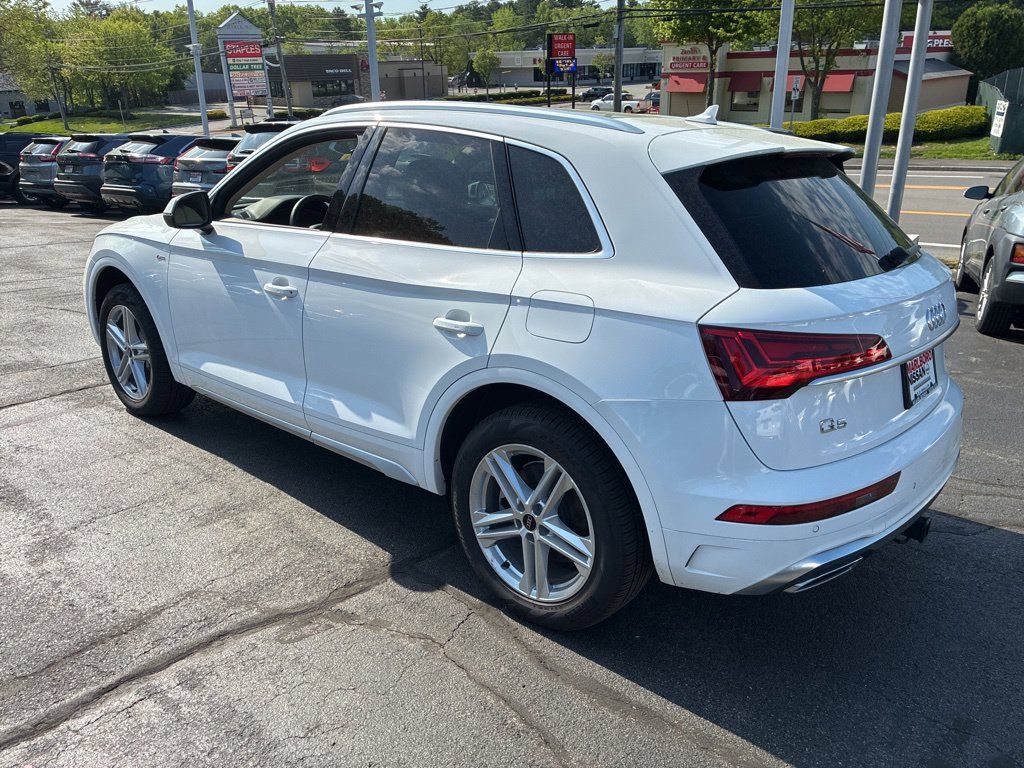 Used 2023 Audi Q5 e Premium w/ Convenience Package AWD/4WD image 5
