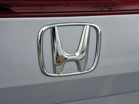Certified 2023 Honda Civic EX-L image 32
