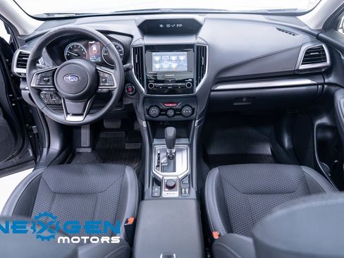 Used 2024 Subaru Forester Premium image 11