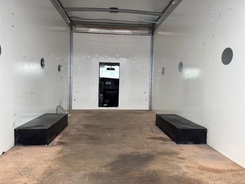Used 2022 Chevrolet Express 3500 w/ Power Convenience Package image 6