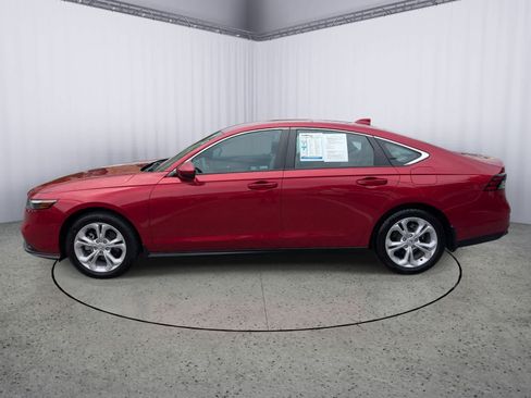 Certified 2023 Honda Accord LX image 6