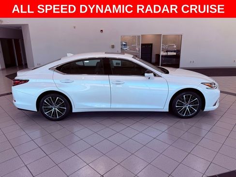 Certified 2024 Lexus ES 350 w/ Premium Package image 9