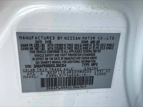 New 2025 Nissan Kicks S image 14